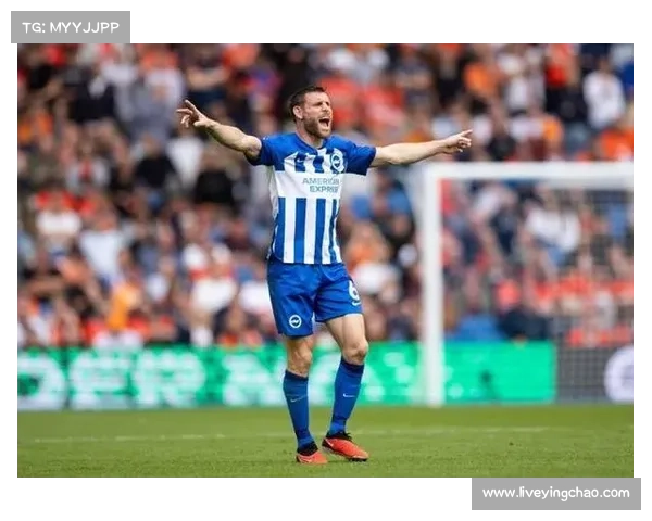 40岁老将米尔纳替补登场，追平加雷斯·巴里保持的653场英超历史出场纪录